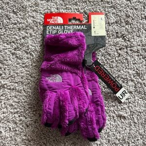 The North Face Fuchsia Denali Thermal Etip Gloves NEW